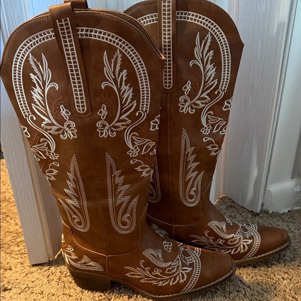 Brown Embroidered Cowboy Boots